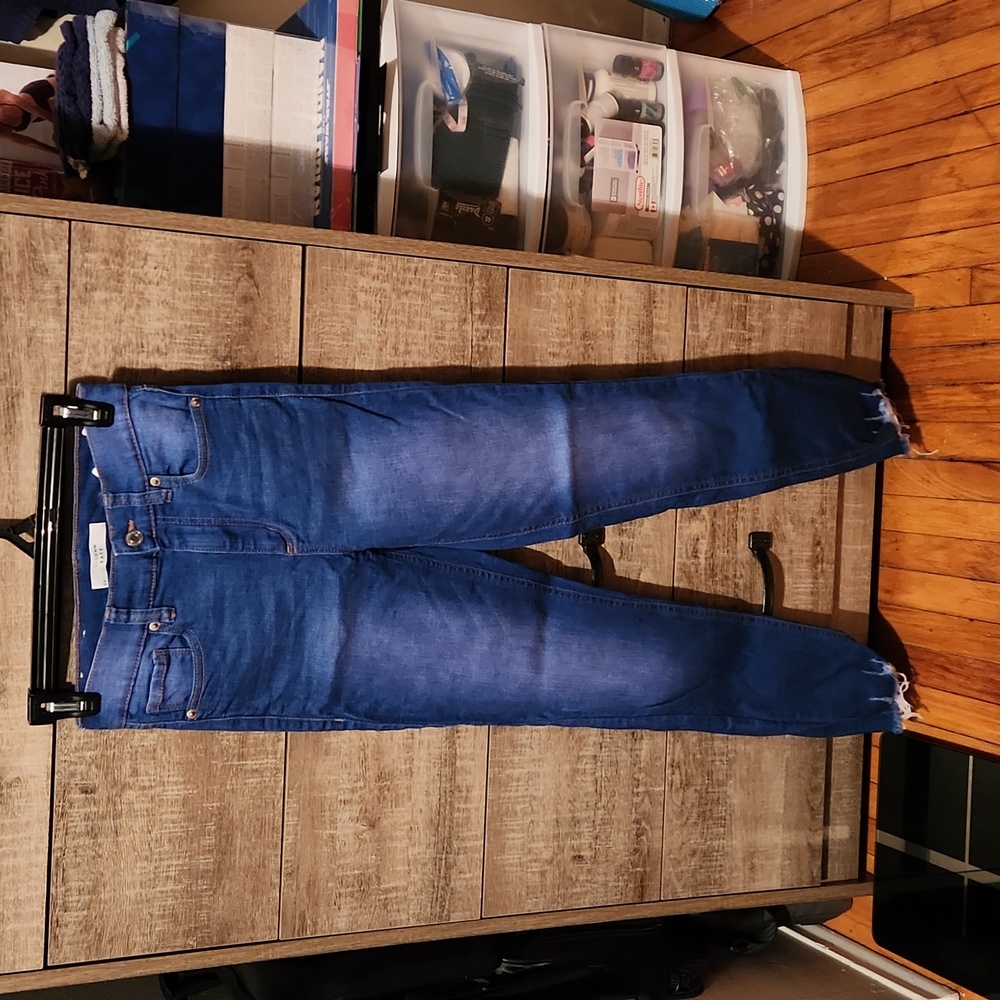 - High rise jeans